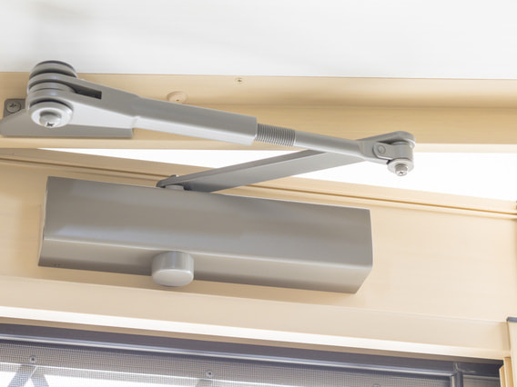 ドアクローザー交換