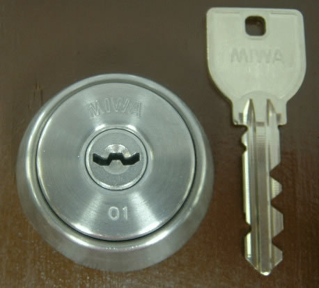 U9シリンダー錠